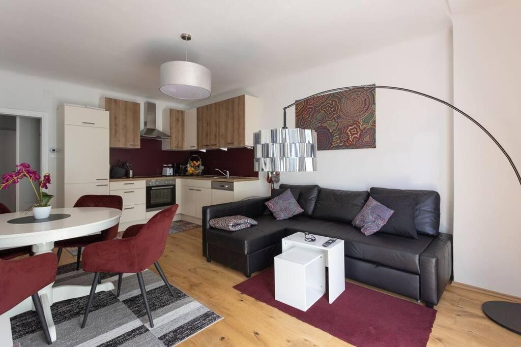 New Shalalaliving - Lovely Near Schoenbrunn In - Ag Apartment